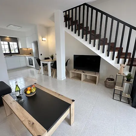 Duplex * 科斯塔特吉塞